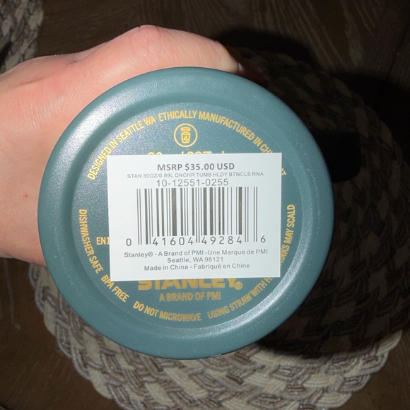 Stanley 30oz holiday botanicals tumbler NWT - Picture 3 of 4